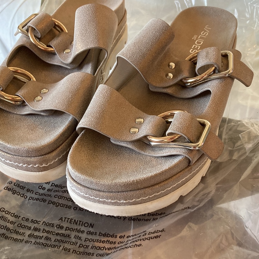 Birkenstock Styled  Slides NEW YORK CITY - Picture 3 of 10